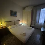 Casa de hóspedes Rosa *