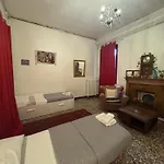 Rosa *
