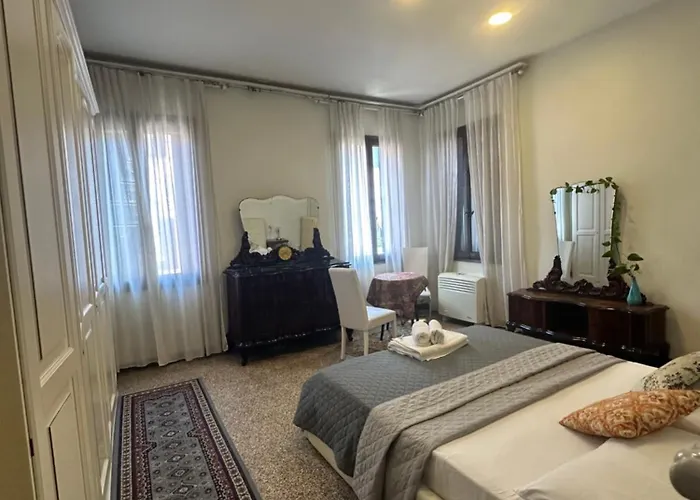 Πανσιόν Rosa *