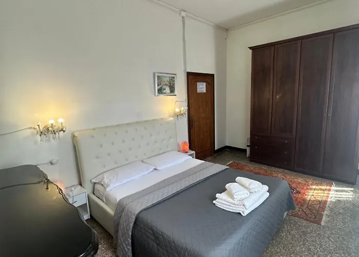 Πανσιόν Rosa *