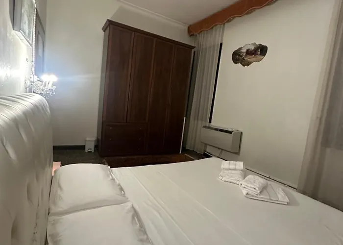 Rosa Πανσιόν Βενετία