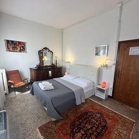 Rosa בית הארחה