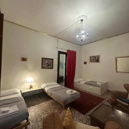 Rosa בית הארחה *